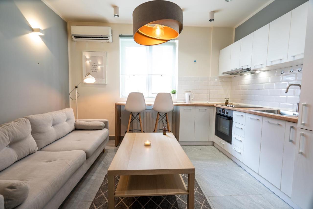 Cozy Design Apartament In Magheru Bucharest Exterior photo