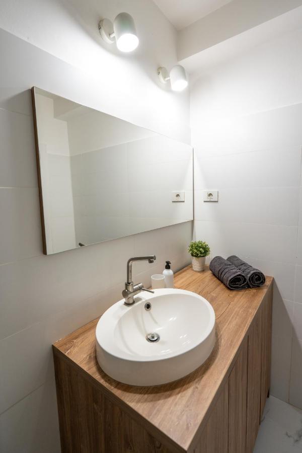 Cozy Design Apartament In Magheru Bucharest Exterior photo