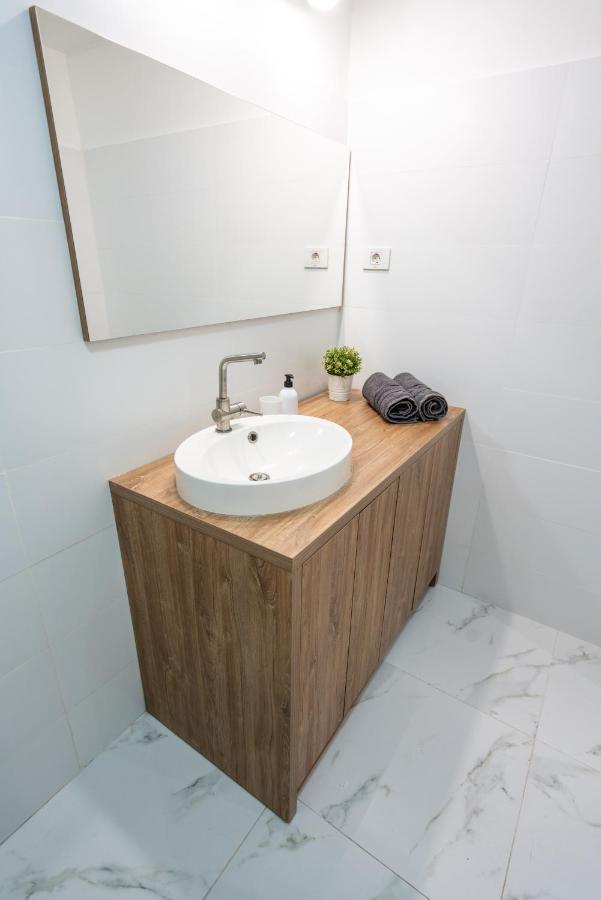 Cozy Design Apartament In Magheru Bucharest Exterior photo